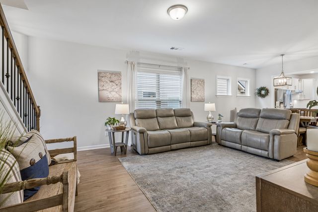 1727 Humphreys Gln, Spring Hill, TN 37174