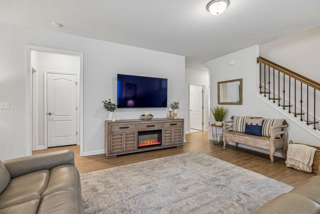 1727 Humphreys Gln, Spring Hill, TN 37174