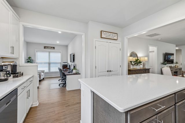 1727 Humphreys Gln, Spring Hill, TN 37174