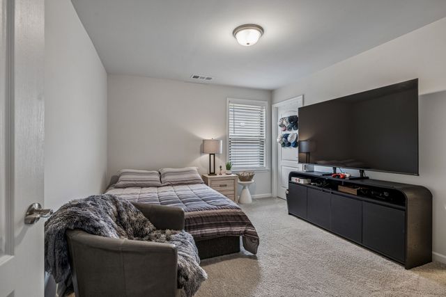 1727 Humphreys Gln, Spring Hill, TN 37174