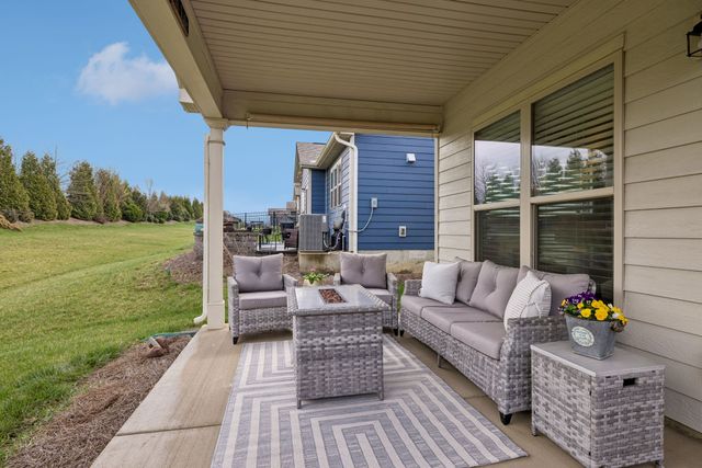 1727 Humphreys Gln, Spring Hill, TN 37174