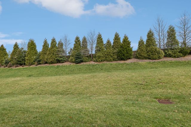 1727 Humphreys Gln, Spring Hill, TN 37174