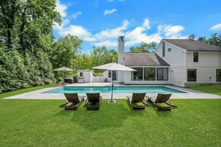 29 Angus Lane, Greenwich, CT 06831