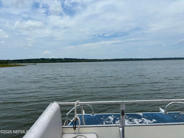 6001 BIRD ISLAND Drive, Lady Lake, FL 32159