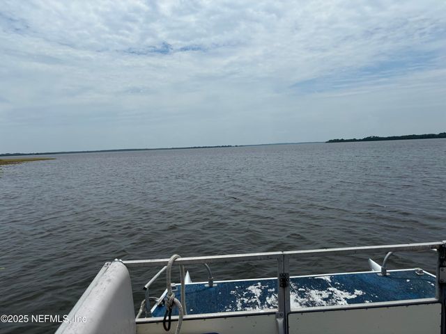 6001 BIRD ISLAND Drive, Lady Lake, FL 32159