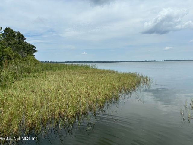 6001 BIRD ISLAND Drive, Lady Lake, FL 32159