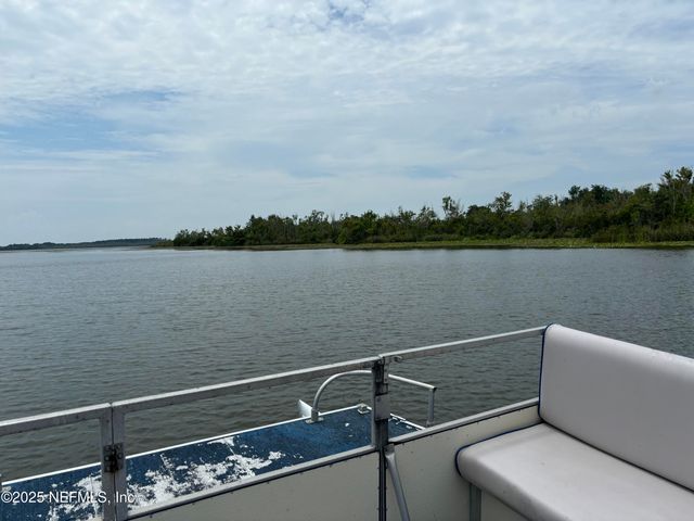 6001 BIRD ISLAND Drive, Lady Lake, FL 32159