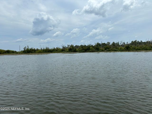 6001 BIRD ISLAND Drive, Lady Lake, FL 32159