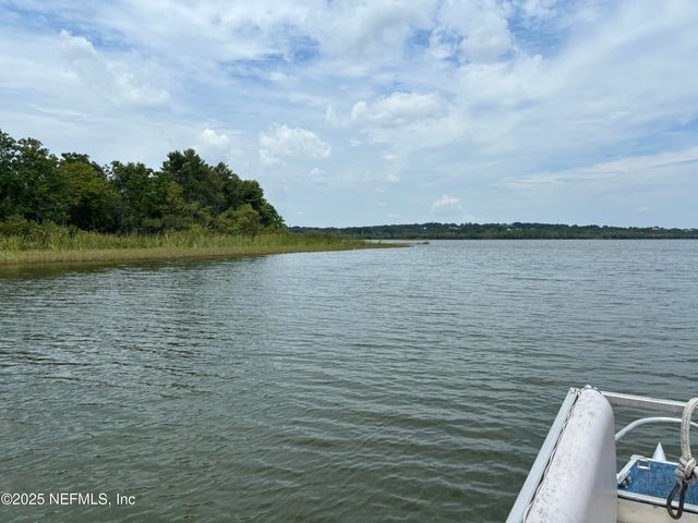 6001 BIRD ISLAND Drive, Lady Lake, FL 32159