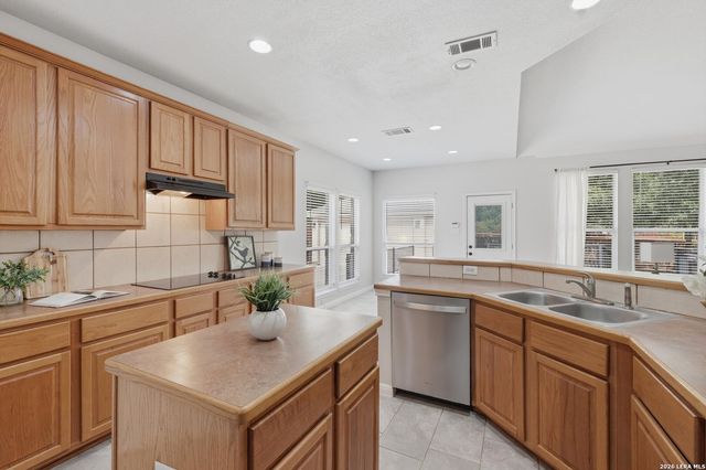 3606 Windy Ridge Ct, San Antonio, TX 78259