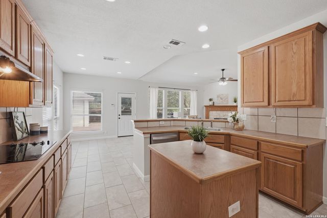 3606 Windy Ridge Ct, San Antonio, TX 78259