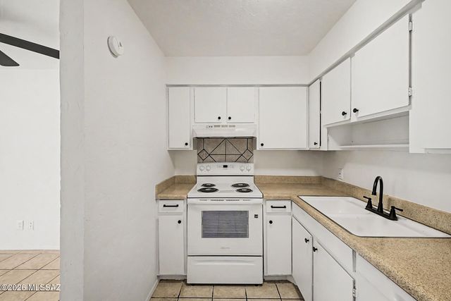 1620 N Wilmot Rd Unit D168, Tucson, AZ 85712