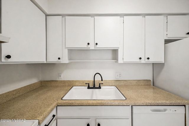 1620 N Wilmot Rd Unit D168, Tucson, AZ 85712