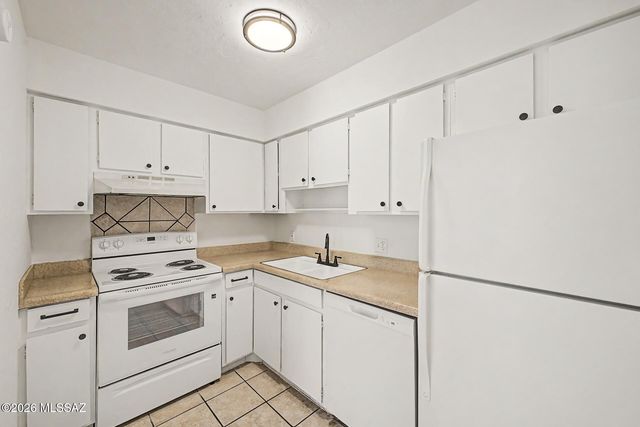 1620 N Wilmot Rd Unit D168, Tucson, AZ 85712