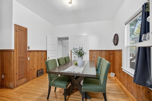 811 18th St, Sacramento, CA 95811