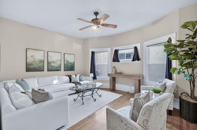 811 18th St, Sacramento, CA 95811