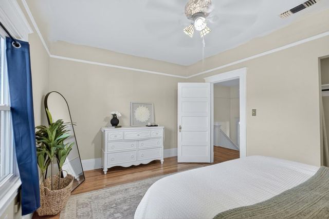 811 18th St, Sacramento, CA 95811