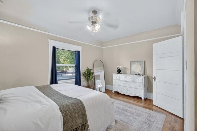 811 18th St, Sacramento, CA 95811