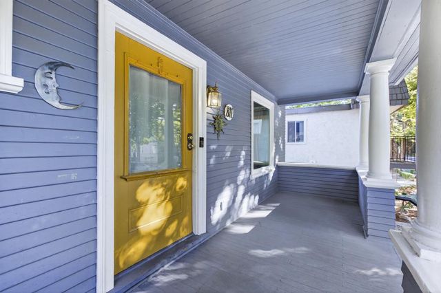 811 18th St, Sacramento, CA 95811