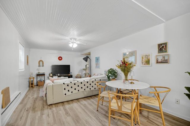 811 18th St, Sacramento, CA 95811