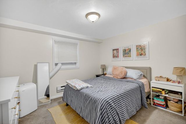 811 18th St, Sacramento, CA 95811