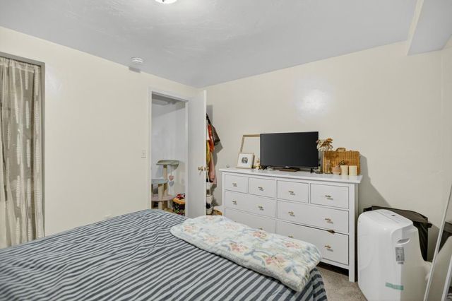 811 18th St, Sacramento, CA 95811