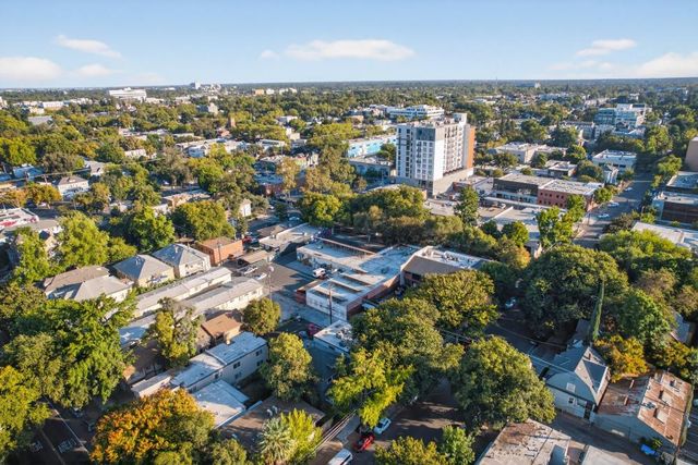 811 18th St, Sacramento, CA 95811