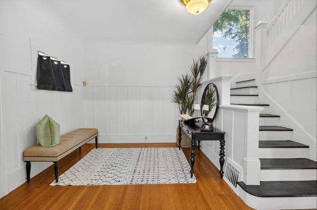 811 18th St, Sacramento, CA 95811