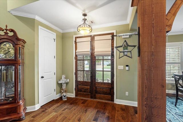 210 SAUNDERS CREEK CIR, Rossville, TN 38066