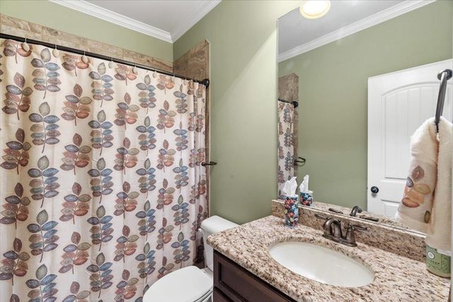 210 SAUNDERS CREEK CIR, Rossville, TN 38066