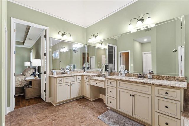 210 SAUNDERS CREEK CIR, Rossville, TN 38066