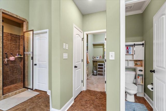 210 SAUNDERS CREEK CIR, Rossville, TN 38066