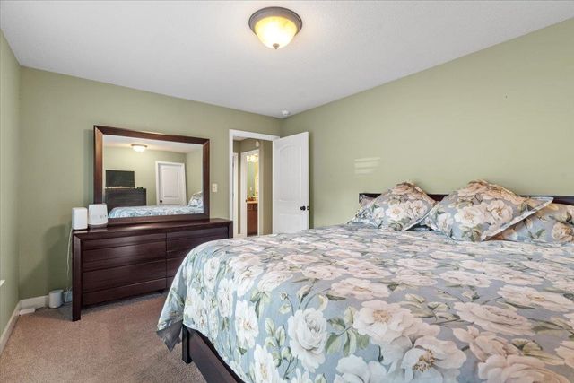 210 SAUNDERS CREEK CIR, Rossville, TN 38066