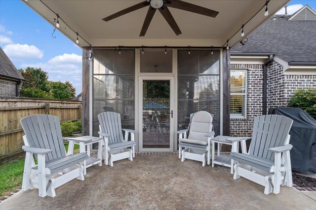 210 SAUNDERS CREEK CIR, Rossville, TN 38066