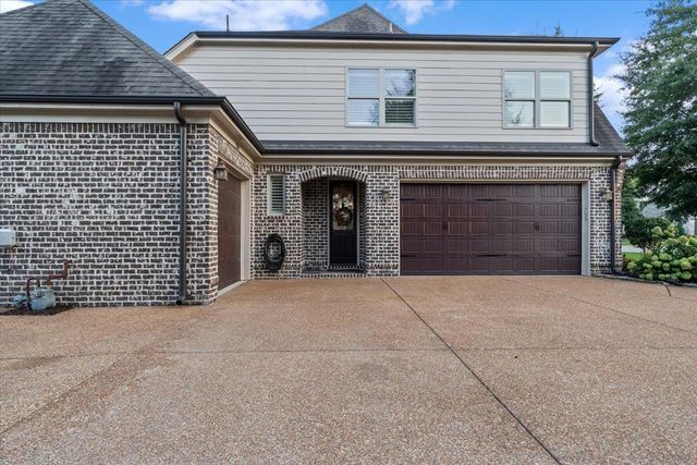 210 SAUNDERS CREEK CIR, Rossville, TN 38066