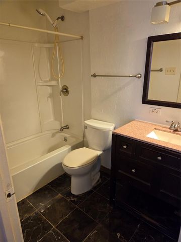 7707 Candlegreen Lane, Houston, TX 77071