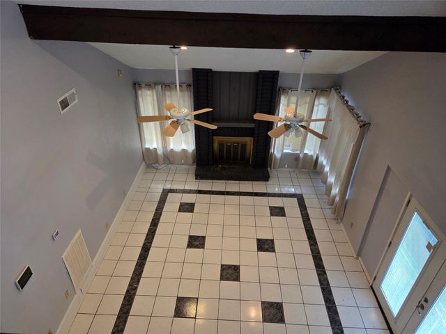 7707 Candlegreen Lane, Houston, TX 77071