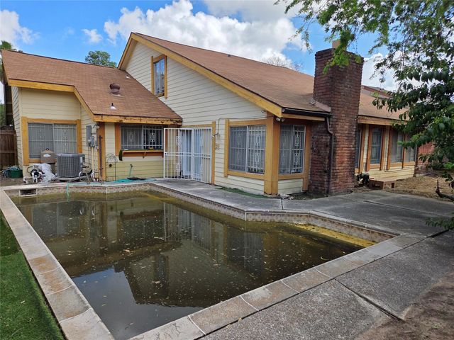 7707 Candlegreen Lane, Houston, TX 77071