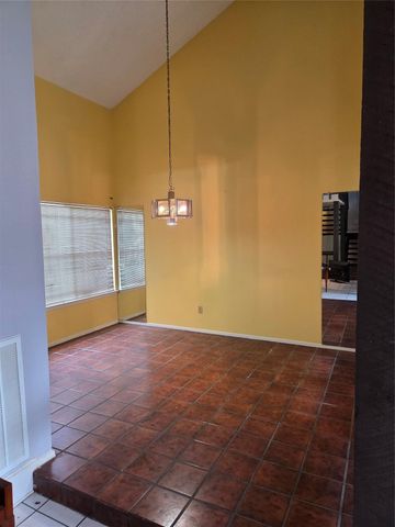 7707 Candlegreen Lane, Houston, TX 77071