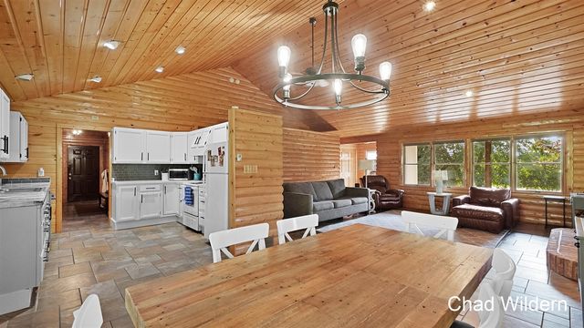 7200 Knapp Street, Ada, MI 49301
