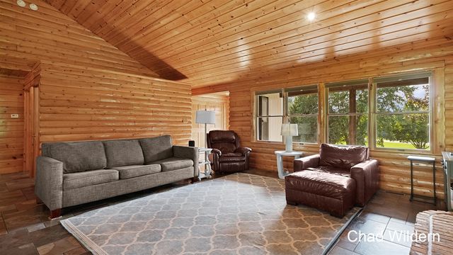 7200 Knapp Street, Ada, MI 49301