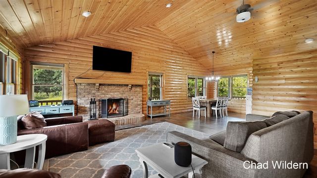 7200 Knapp Street, Ada, MI 49301
