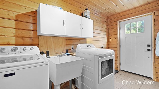7200 Knapp Street, Ada, MI 49301