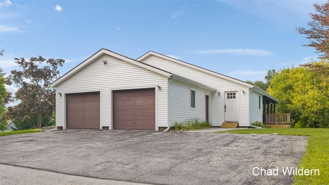 7200 Knapp Street, Ada, MI 49301