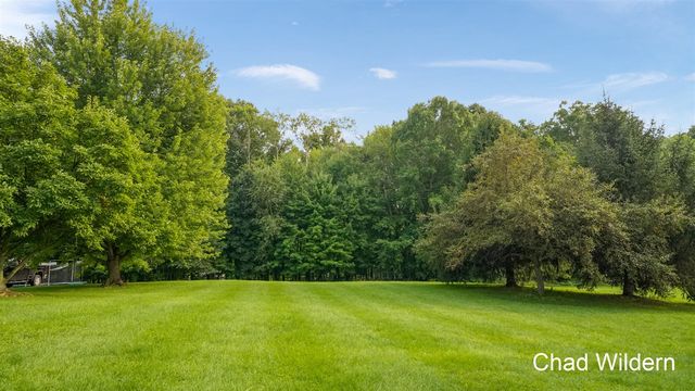 7200 Knapp Street, Ada, MI 49301