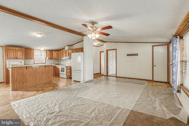 71 MEADOWVIEW DR, New Bloomfield, PA 17068