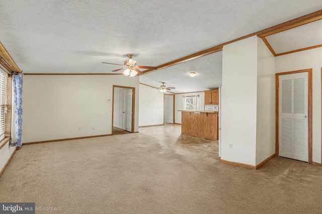 71 MEADOWVIEW DR, New Bloomfield, PA 17068