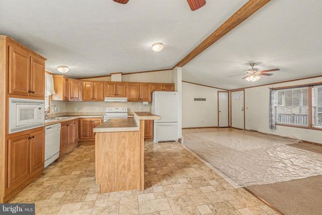 71 MEADOWVIEW DR, New Bloomfield, PA 17068