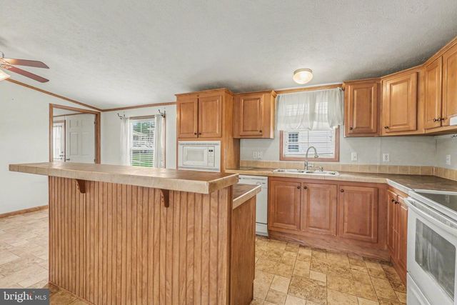 71 MEADOWVIEW DR, New Bloomfield, PA 17068