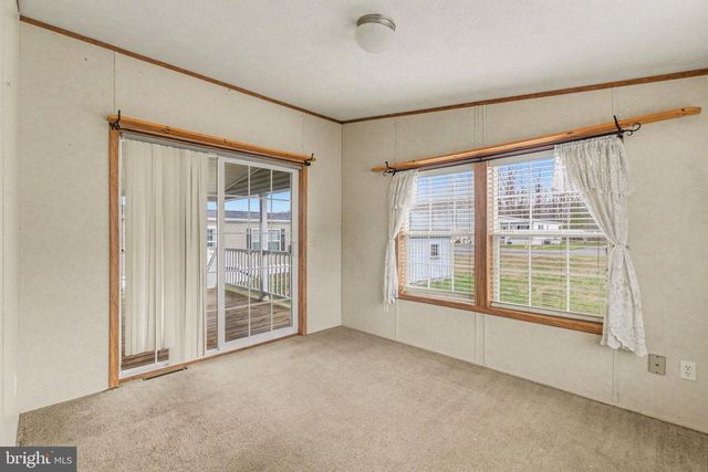 71 MEADOWVIEW DR, New Bloomfield, PA 17068